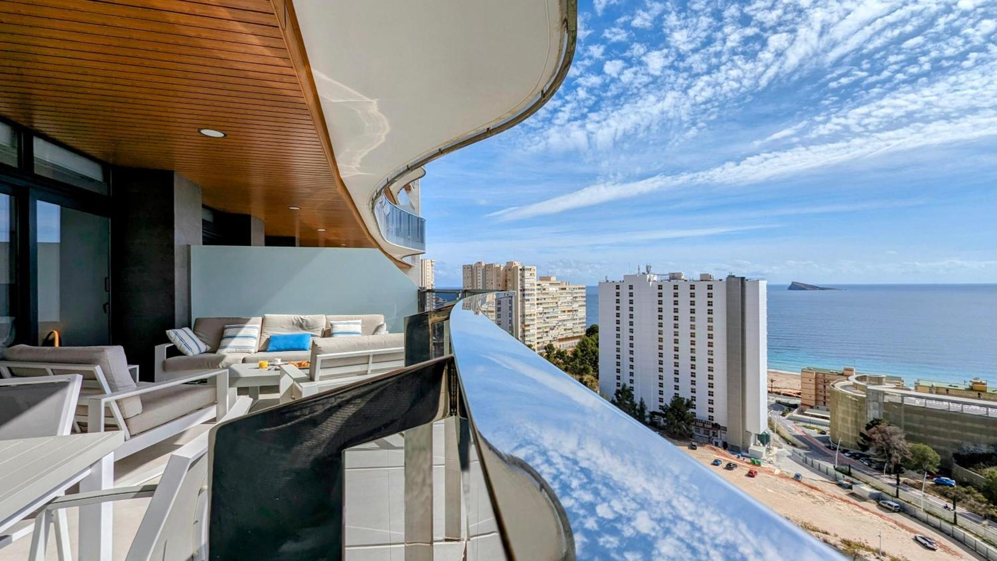 Sunset Waves Luxury Apartment Benidorm Exterior photo